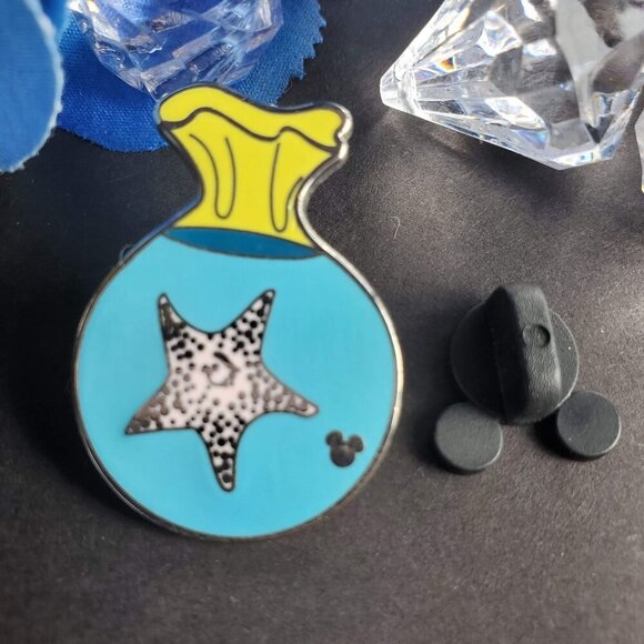 Disney Starfish Trading Pin Hidden Mickey Pixar Finding Nemo Lapel Pin Brooch - Picture 4 of 6